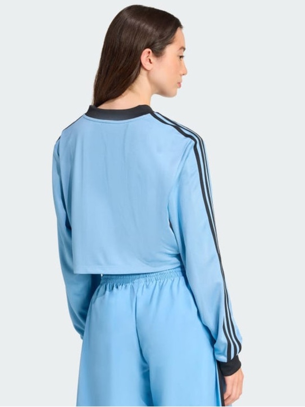 Adicolor Long Sleeve Tee - 2000s Soccer Inspired ✨-NWT[·SOLD OUT EVERYWHERE·] - Picture 5 of 9